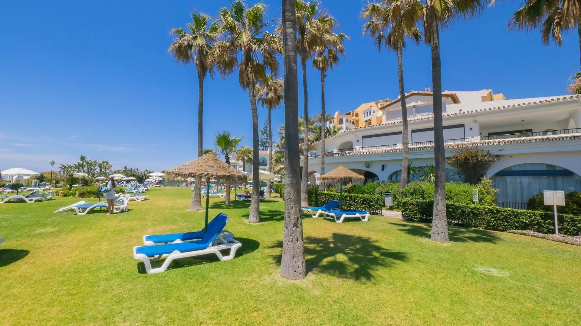 Cubo'S Penthouse Cabopino Port Marbella & Parking Apartment 0*,  Spain