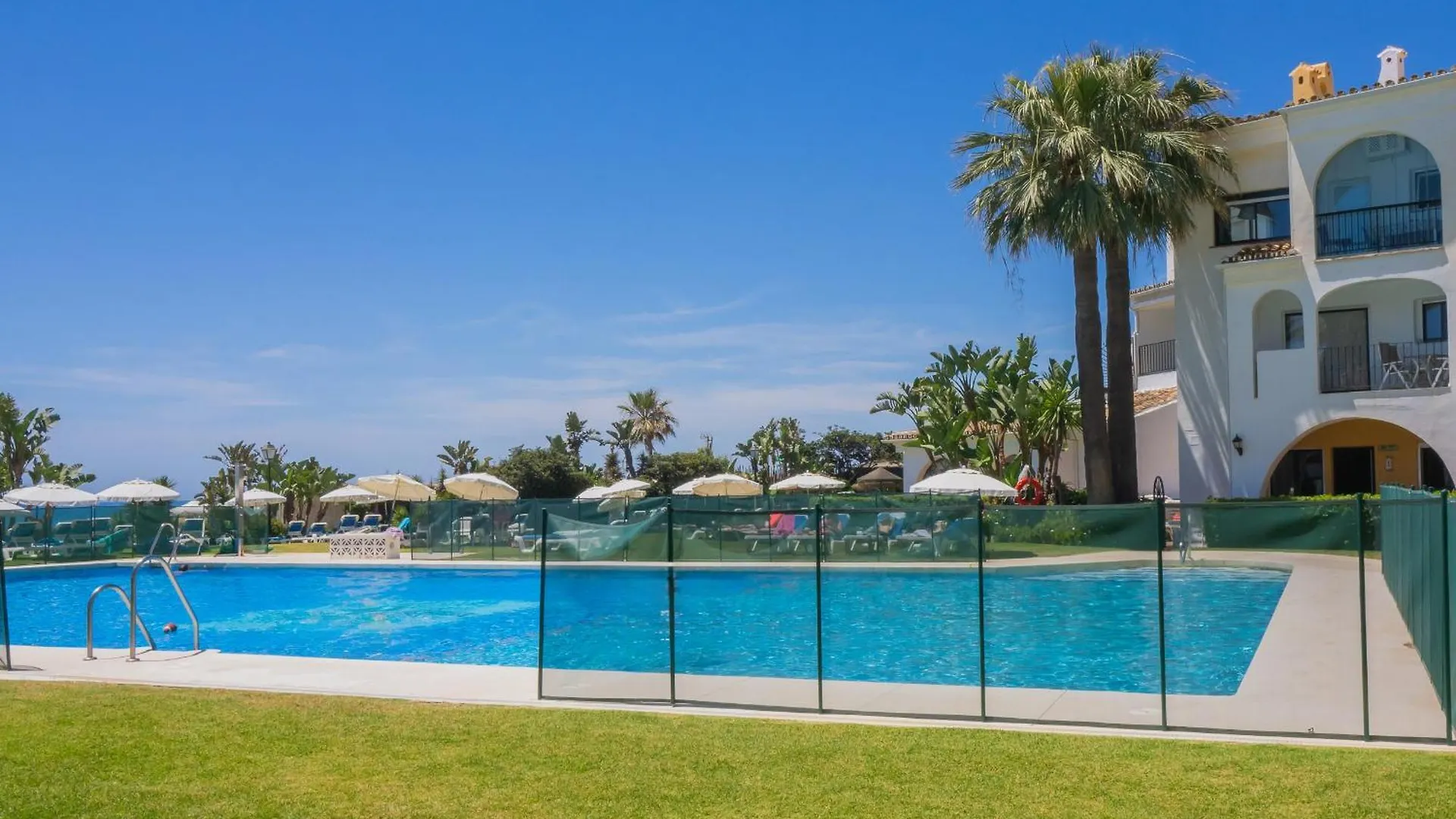 Cubo'S Penthouse Cabopino Port Marbella & Parking Apartment